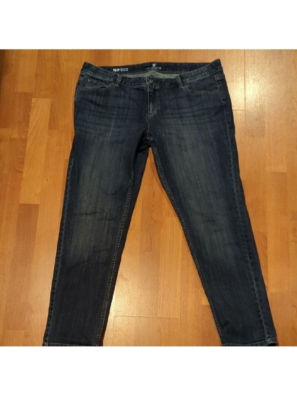 Liz Claiborne Petite Jeans Straight Leg Size 16P